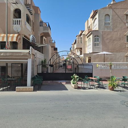 La Casa De Mi Madre Apartment Torrevieja Bagian luar foto