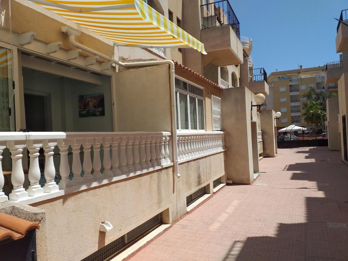 La Casa De Mi Madre Apartment Torrevieja Bagian luar foto